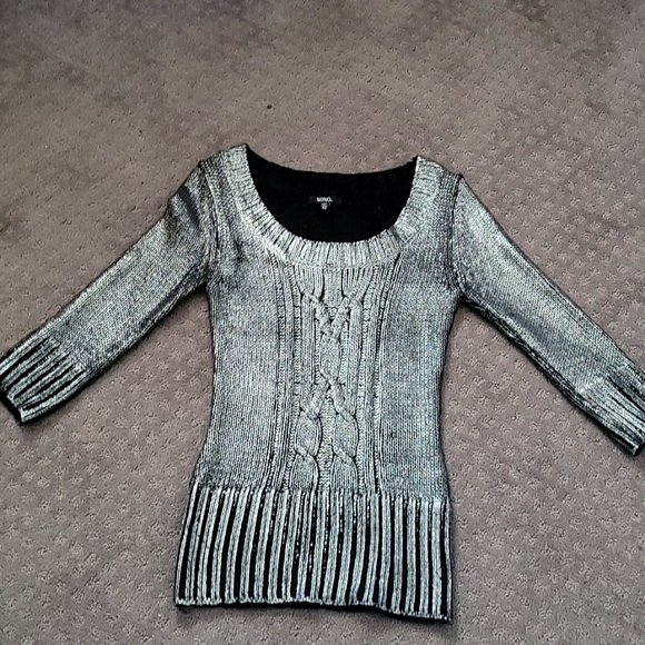XOXO Sweater sz xs - Picture 1 of 5